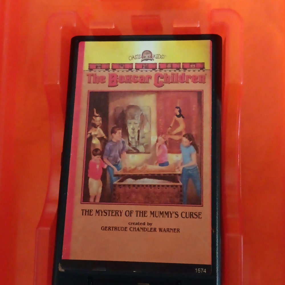 PlayAway Audio Book! LIGHTS UP FOR NIGHTIME READS.